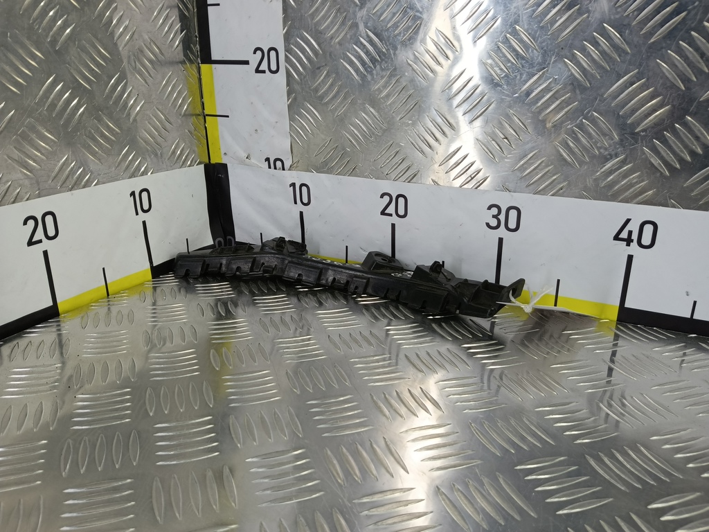 кронштейн бампера Kia Ceed  866131H000, 2010 рублей, Москва