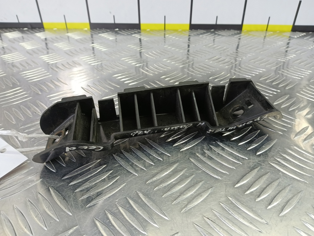 кронштейн бампера Kia Ceed  865171H000, 750 рублей, Москва