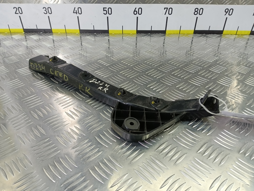 кронштейн бампера Kia Ceed  866141H100, 1090 рублей, Москва