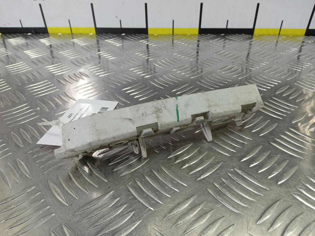 кронштейн бампера FORD Focus  1718731, 980 рублей, Москва