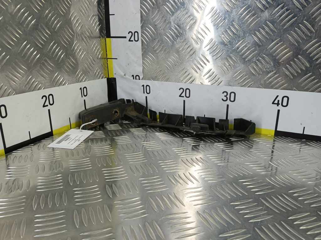 кронштейн бампера LAND ROVER FREELANDER 2.2 TD MT (150 л.с.)Freelander  II (2006—2010) Внедорожник LR002168, 3050 рублей, Москва