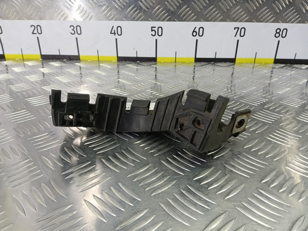 кронштейн бампера LAND ROVER FREELANDER  LR002151, 2010 рублей, Москва