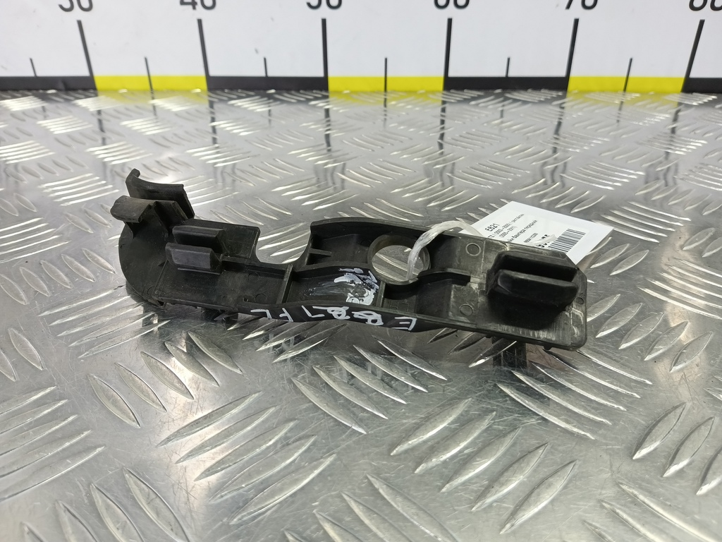 кронштейн бампера Hyundai GETZ 1.4 AT (97 л.с.)Getz  I рестайлинг (2005—2011) Хетчбэк 865911C300, 860 рублей, Москва