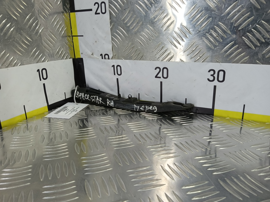 кронштейн бампера MITSUBISHI Space Star  MR913166, 1550 рублей, Москва