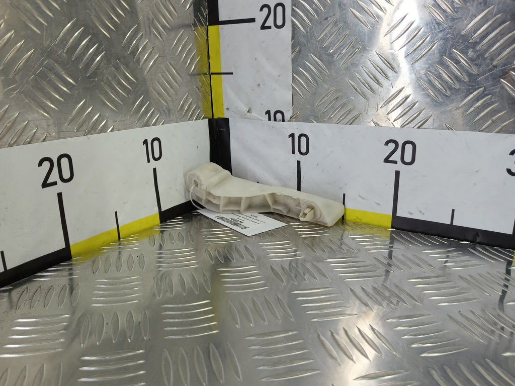 кронштейн бампера MITSUBISHI PAJERO  6400A593, 860 рублей, Москва