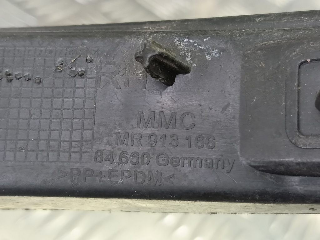 кронштейн бампера MITSUBISHI Space Star  MR913166, 1550 рублей, Москва