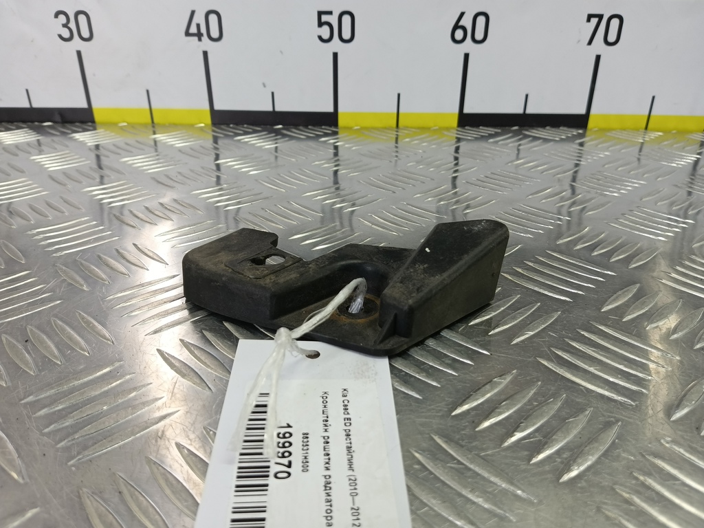 кронштейн решетки радиатора Kia Ceed  863531H500, 1210 рублей, Москва