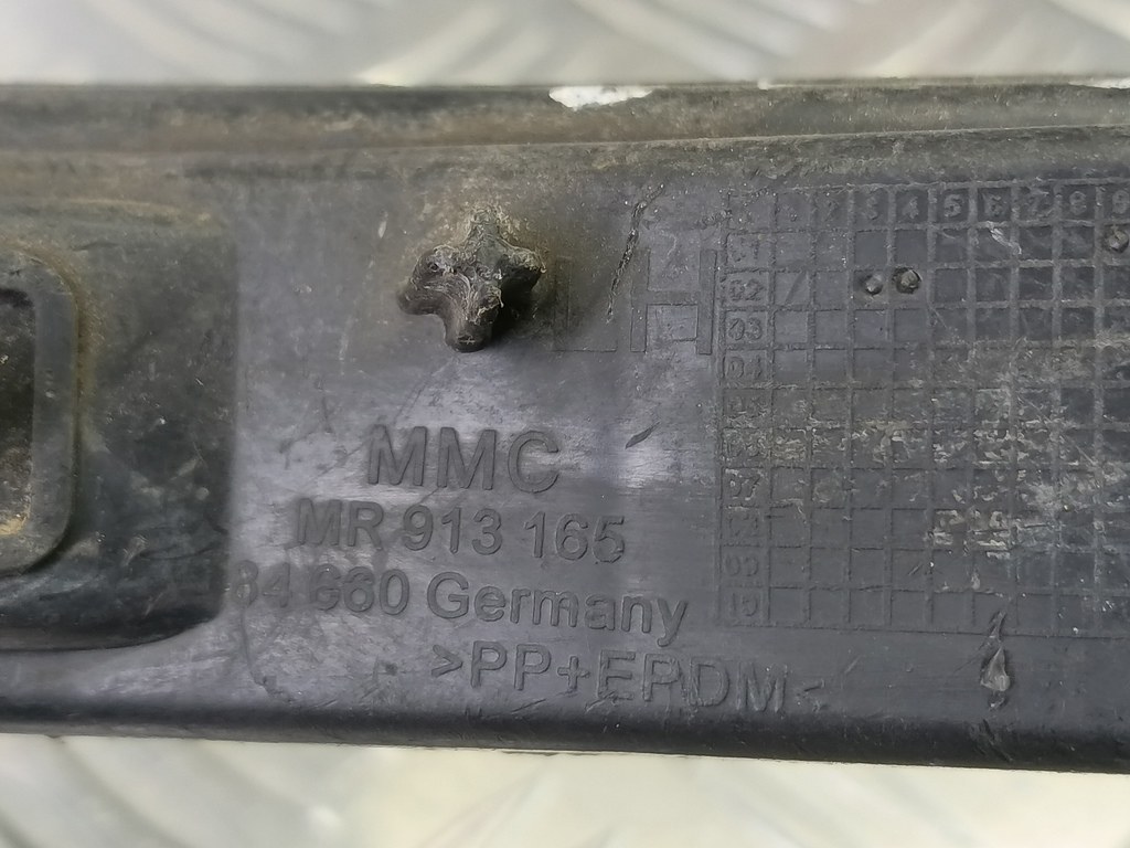 кронштейн бампера MITSUBISHI Space Star  MR913165, 1210 рублей, Москва