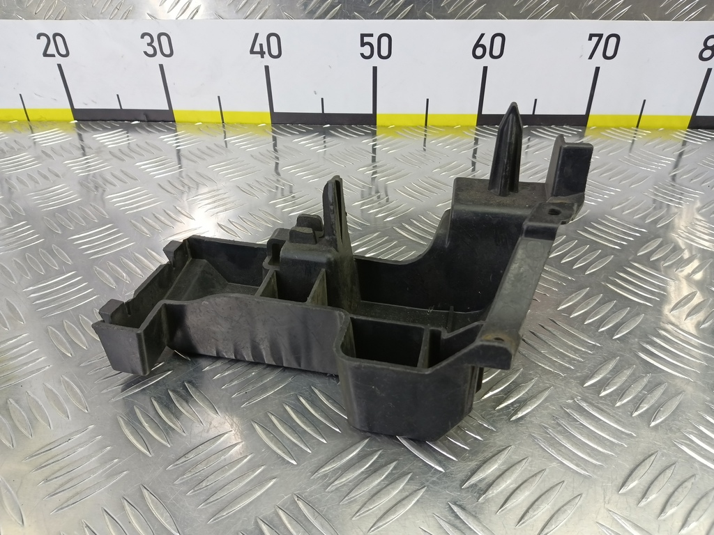 кронштейн бампера MAZDA 3  BN8V502B1, 860 рублей, Москва