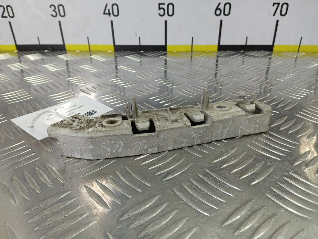 кронштейн бампера FORD Focus  1718730, 750 рублей, Москва