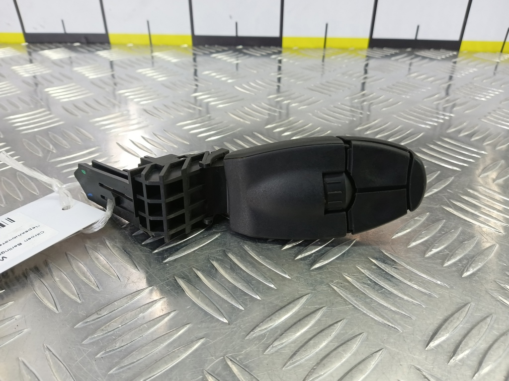 переключатель музыки подрулевой Citroen Berlingo  6242Z6, 860 рублей, Москва