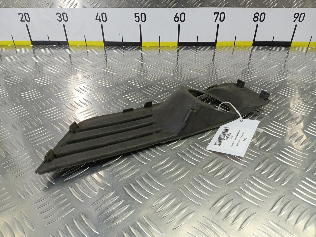 накладка бампера переднего FORD Focus 1.6 MT (100 л.с.)Focus  II (2005—2008) Хетчбэк 1337349, 630 рублей, Москва