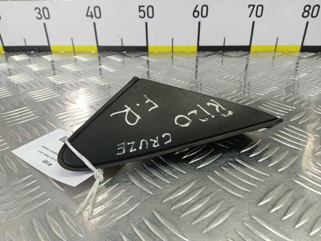 накладка крыла переднего CHEVROLET  Cruze 1.8 MT (141 л.с.)Cruze  I рестайлинг (2012—2015) Хетчбэк 95062832, 860 рублей, Москва