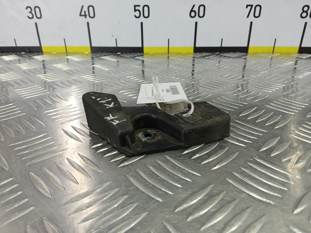 кронштейн решетки радиатора Kia Ceed  863541H500, 750 рублей, Москва