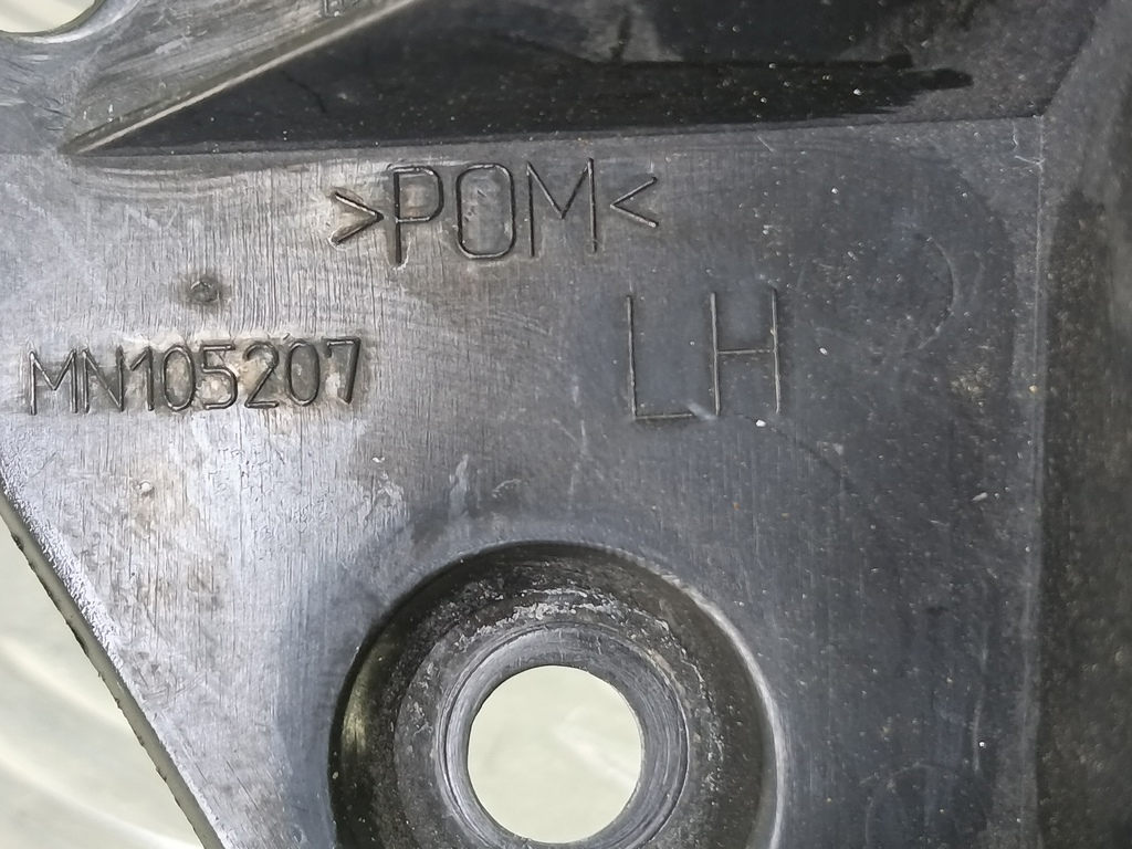 кронштейн бампера MITSUBISHI COLT  MN105207, 2700 рублей, Москва