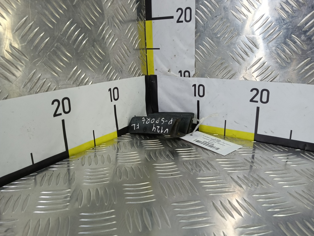 накладка бампера переднего MITSUBISHI PAJERO SPORT  MR496691, 980 рублей, Москва