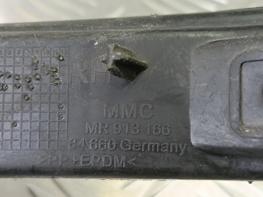 кронштейн бампера MITSUBISHI Space Star  MR913166, 1550 рублей, Москва