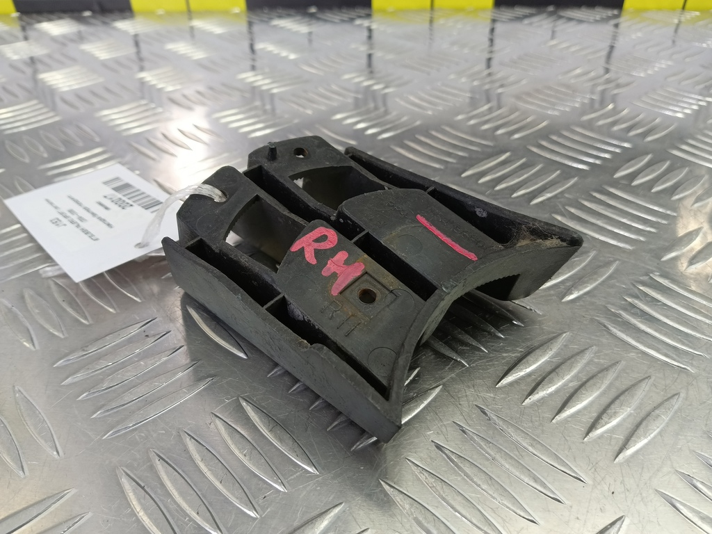 накладка бампера переднего MITSUBISHI PAJERO SPORT 3.0 AT (170 л.с.)Pajero Sport  I (1996—2004) Внедорожник MR496692, 980 рублей, Москва