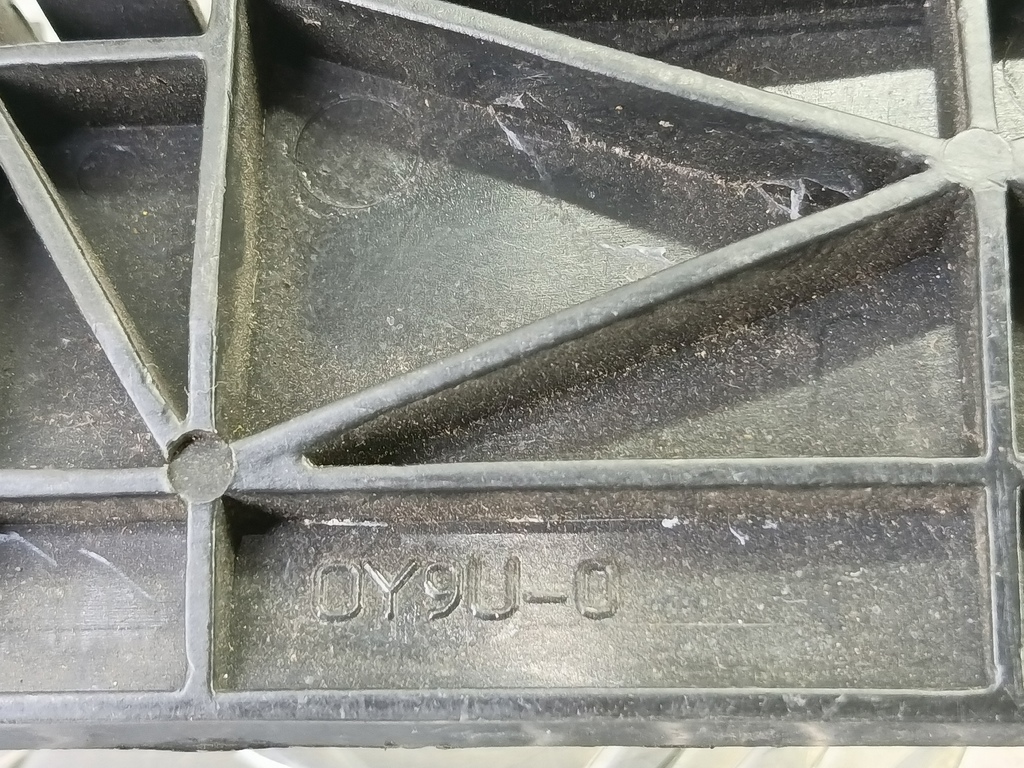 кронштейн бампера MITSUBISHI GRANDIS  MR957669, 1210 рублей, Москва