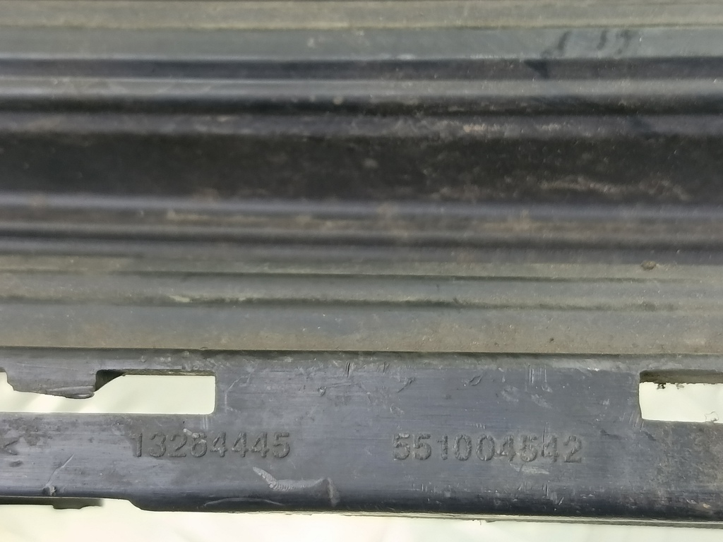 накладка бампера переднего Opel Insignia  6400652, 750 рублей, Москва