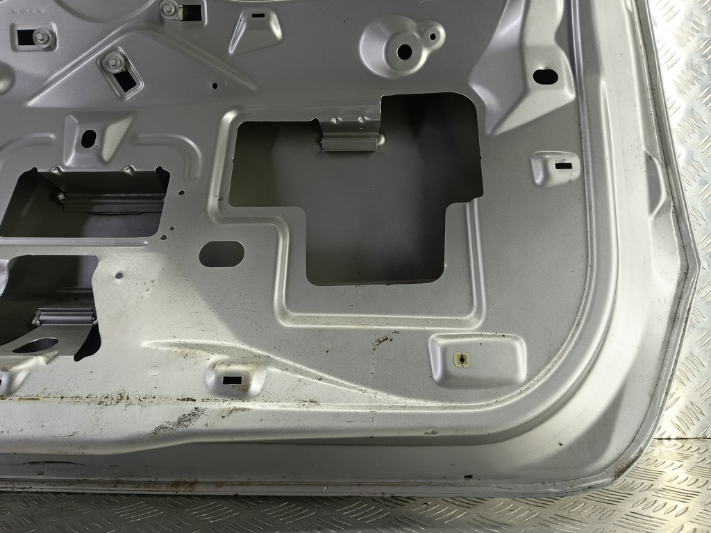 крышка багажника FORD Fusion 1.4 MT (80 л.с.)Fusion  I рестайлинг (2005—2012) Хетчбэк 1756576, 45250 рублей, Москва