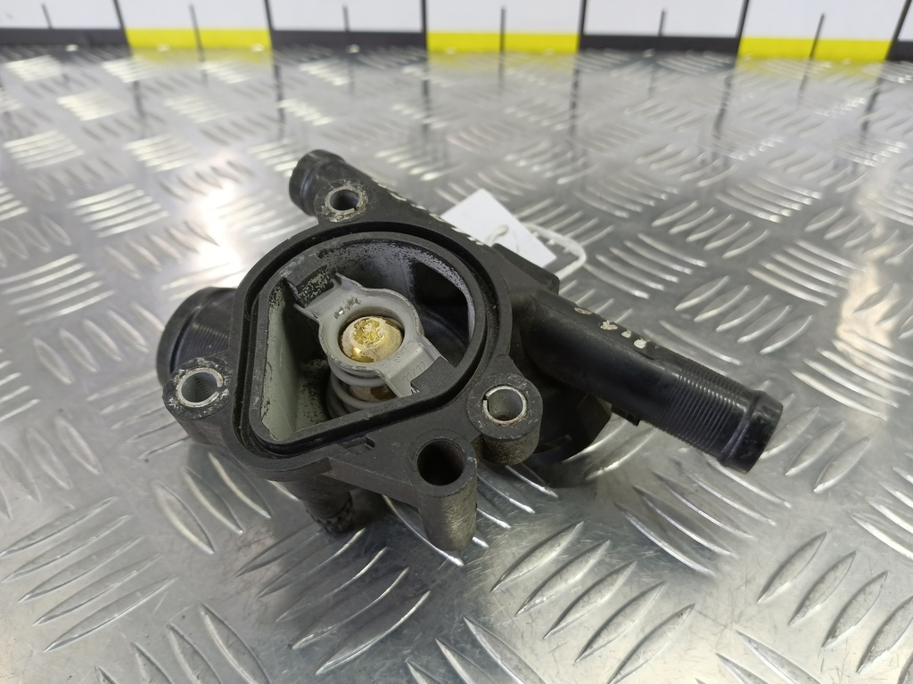 корпус термостата Renault Master  8200978549, 1900 рублей, Москва