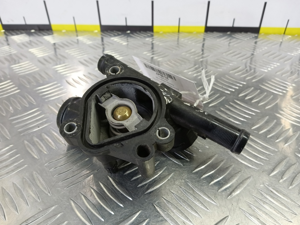 корпус термостата Renault Master  8200978549, 2010 рублей, Москва