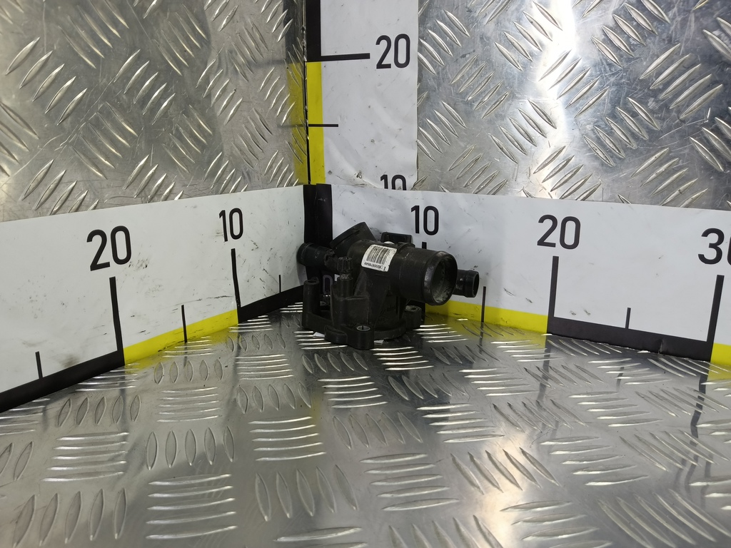 корпус термостата Renault Master  8200978549, 2010 рублей, Москва