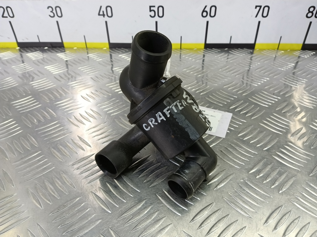 корпус термостата Volkswagen Crafter  03L121111AB, 860 рублей, Москва