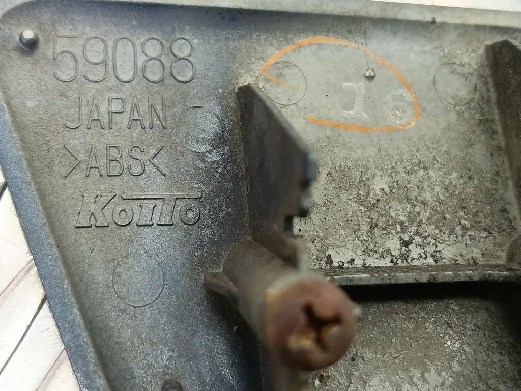 крышка форсунки омывателя SUZUKI Grand Vitara 2.4 MT (169 л.с.)Grand Vitara  II рестайлинг (2008—2012) Внедорожник 3915465J00, 980 рублей, Москва