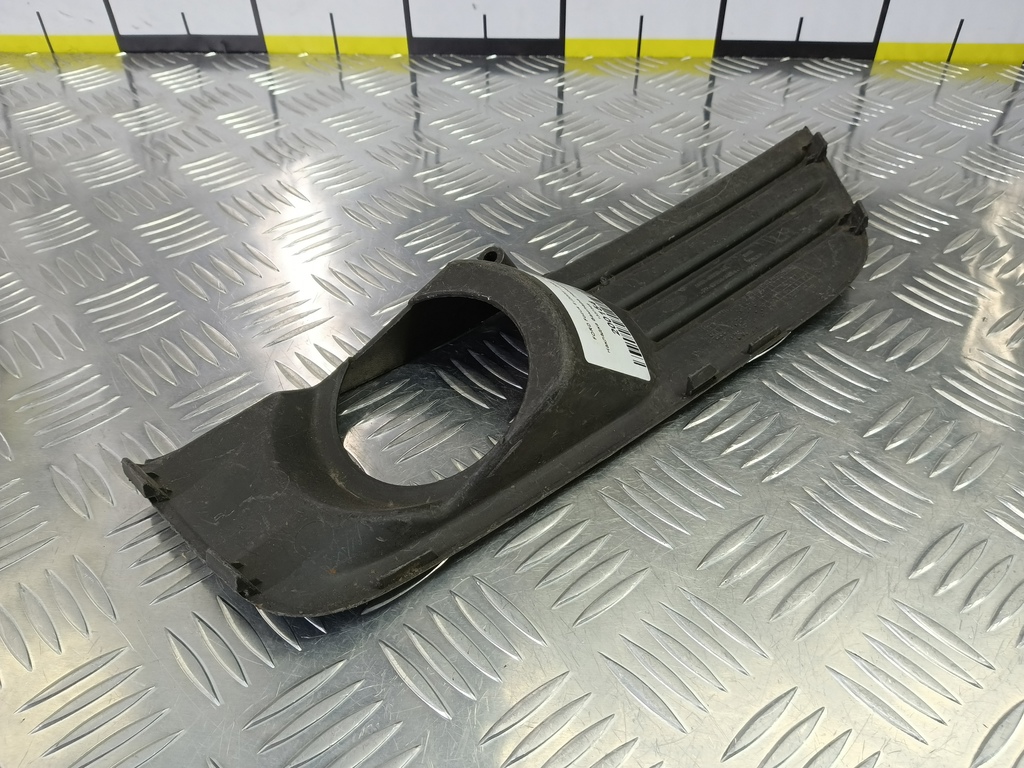 накладка бампера переднего FORD Focus  1337349, 630 рублей, Москва