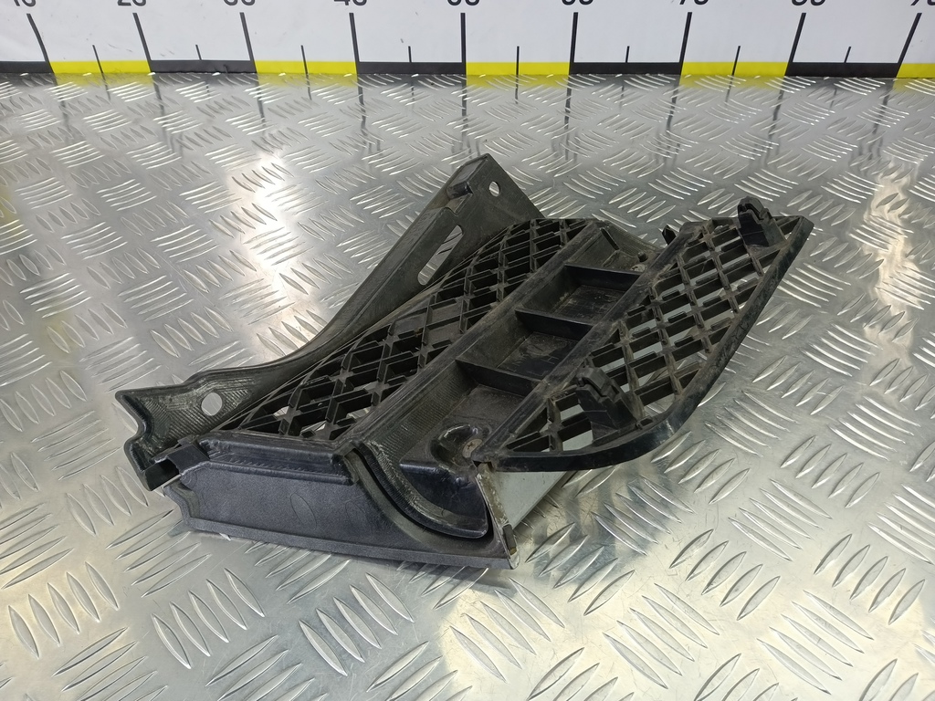 решетка радиатора MITSUBISHI OUTLANDER  MN150679, 1320 рублей, Москва