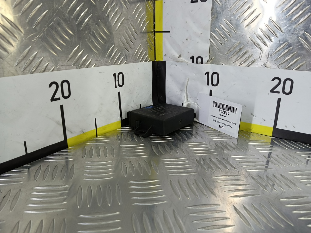 блок управления парктрониками Peugeot Expert  9661496880, 3390 рублей, Москва