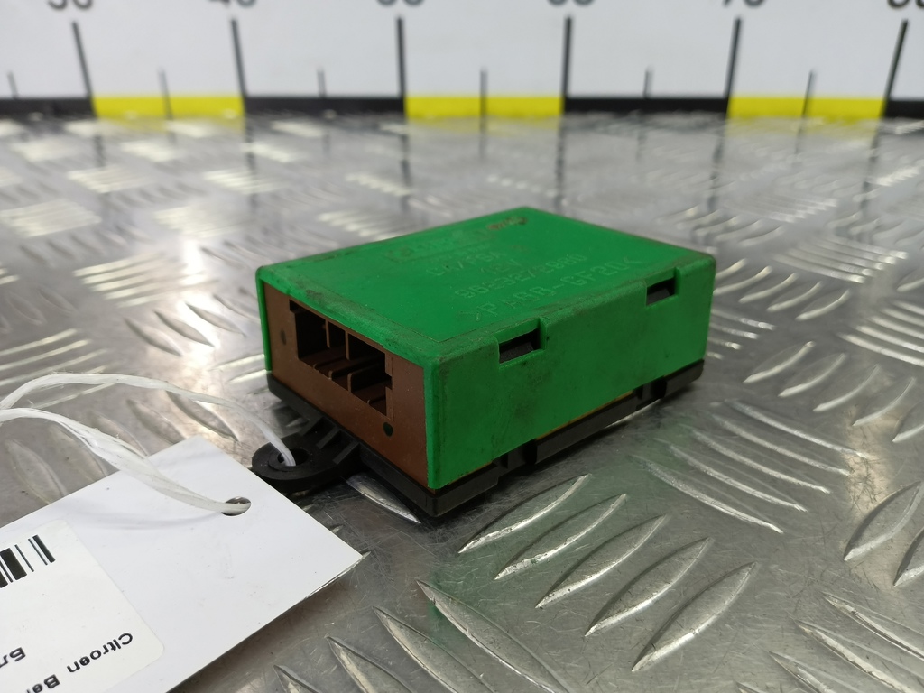 блок управления Citroen Berlingo  6547G7, 2700 рублей, Москва