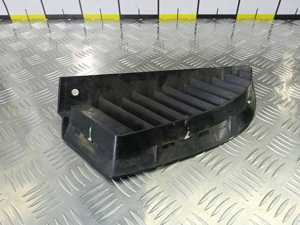 решетка радиатора MITSUBISHI COLT  MN127774XA, 2010 рублей, Москва