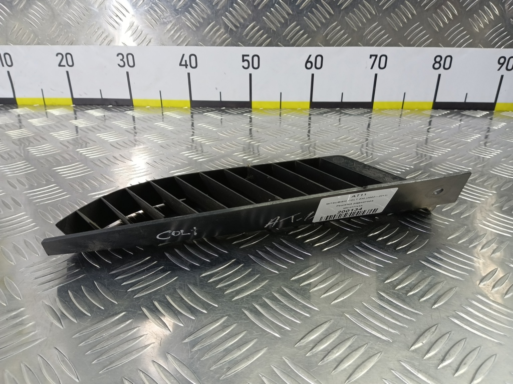 решетка радиатора MITSUBISHI COLT  MN127774XA, 2010 рублей, Москва