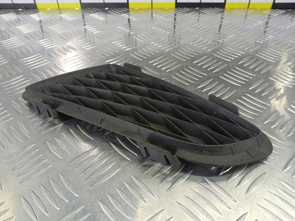 накладка бампера переднего MAZDA 6  GJ6A50C21, 860 рублей, Москва