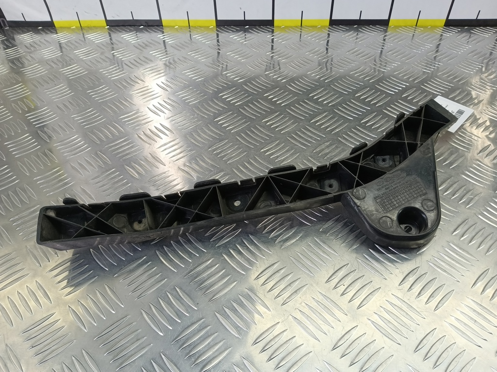 кронштейн бампера Kia Ceed  866131H100, 1780 рублей, Москва