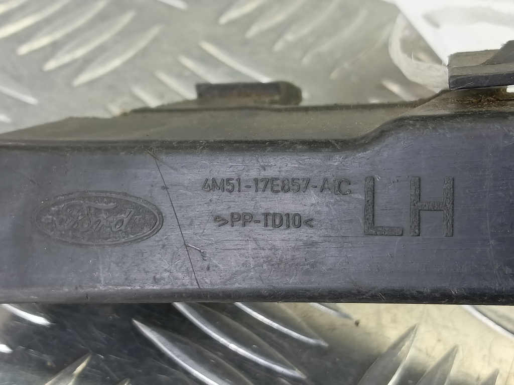 кронштейн бампера HONDA CR-V 2.0 AT (150 л.с.)CR-V  II (2001—2004) Внедорожник 1335699, 630 рублей, Москва