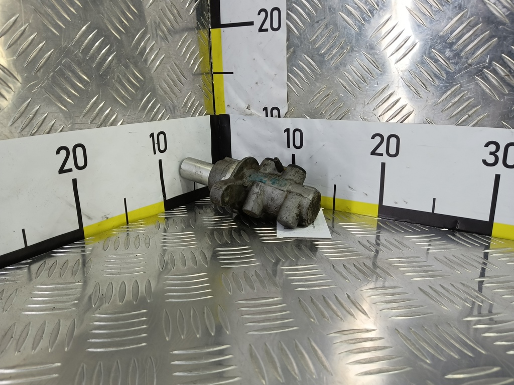 цилиндр тормозов FORD Transit  1756265, 5580 рублей, Москва