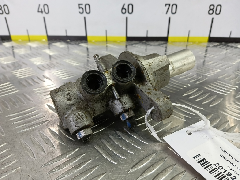 цилиндр тормозов FORD Transit  1756265, 5580 рублей, Москва