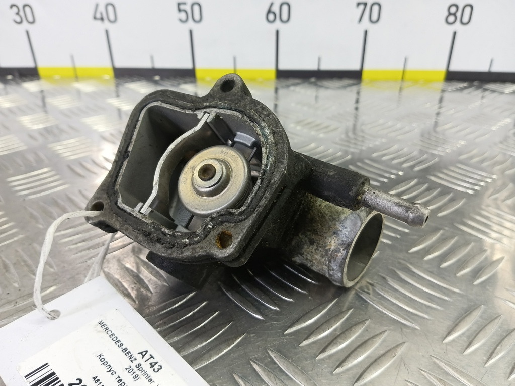 корпус термостата MERCEDES-BENZ Sprinter  A6112000715, 860 рублей, Москва