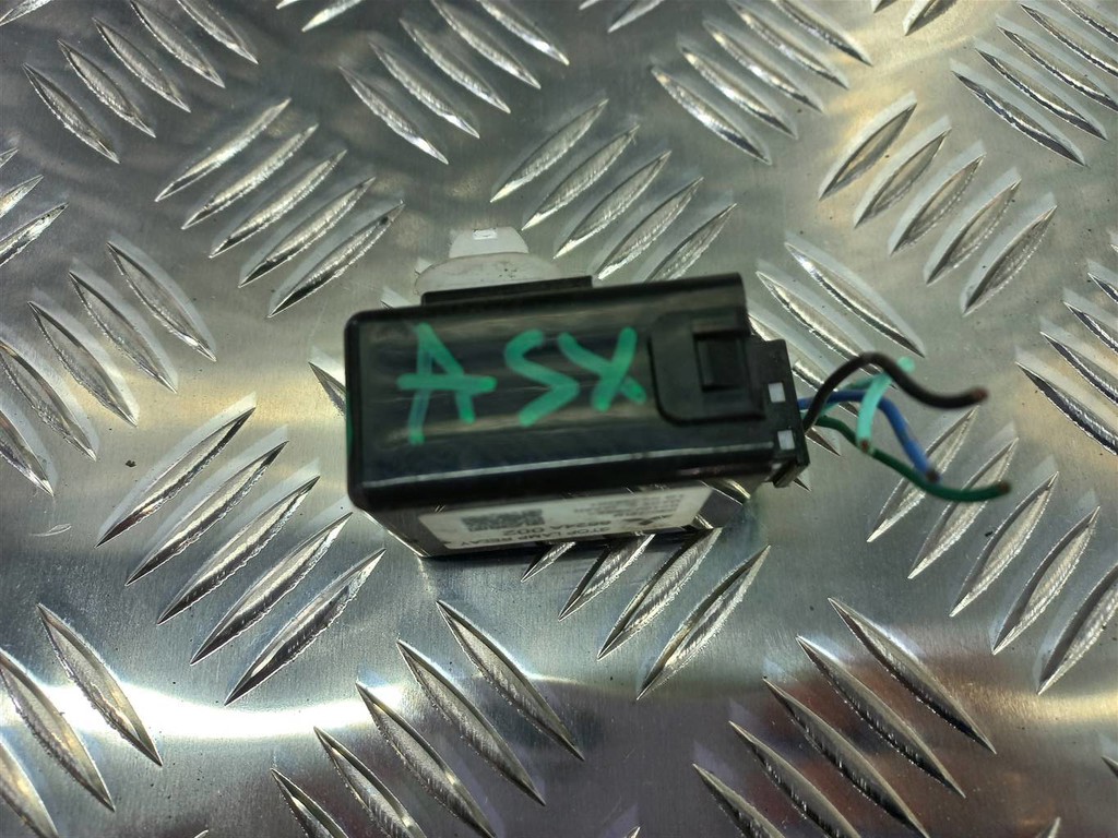 реле MITSUBISHI ASX  8624a002, 1210 рублей, Москва