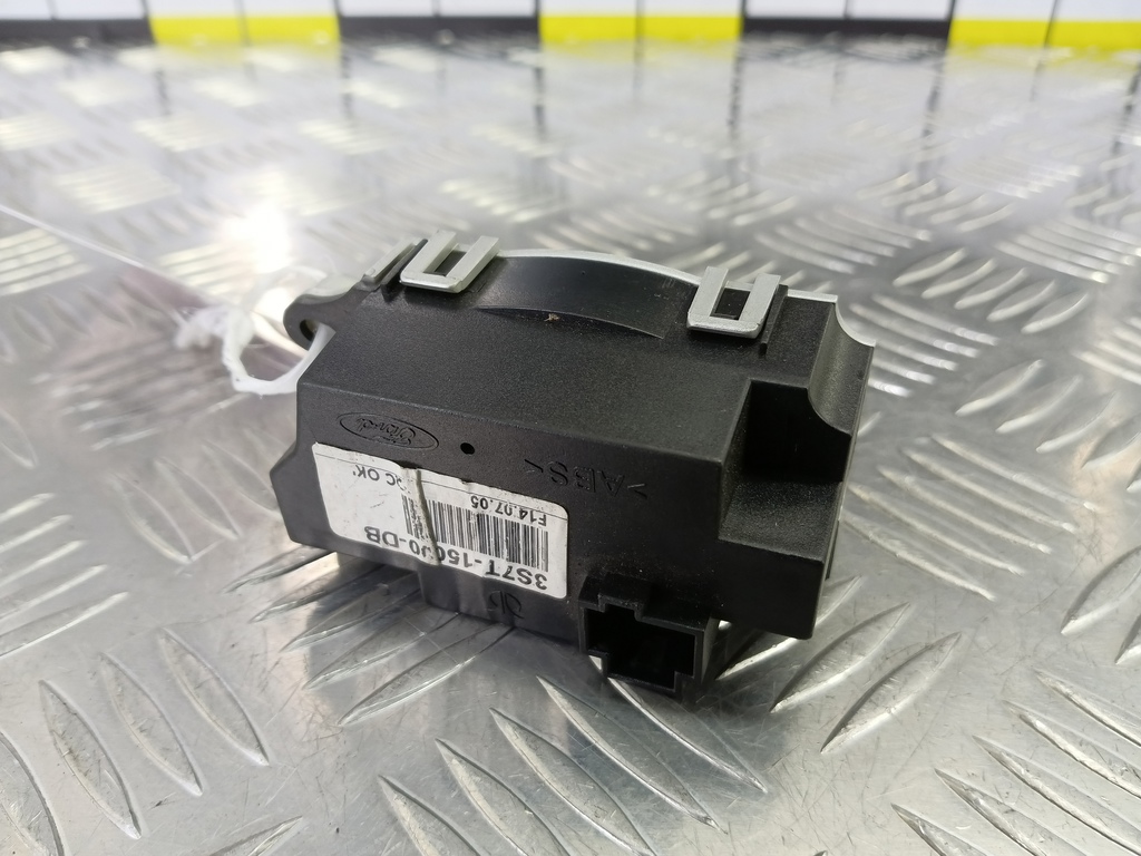 часы электронные FORD MONDEO Mondeo 1368703, 1090 рублей, Москва