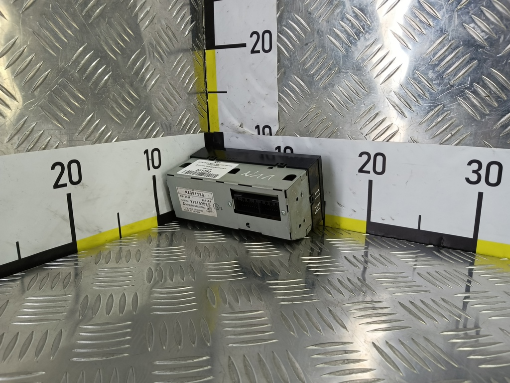 дисплей информационный MITSUBISHI Space Star  MR381289, 1320 рублей, Москва