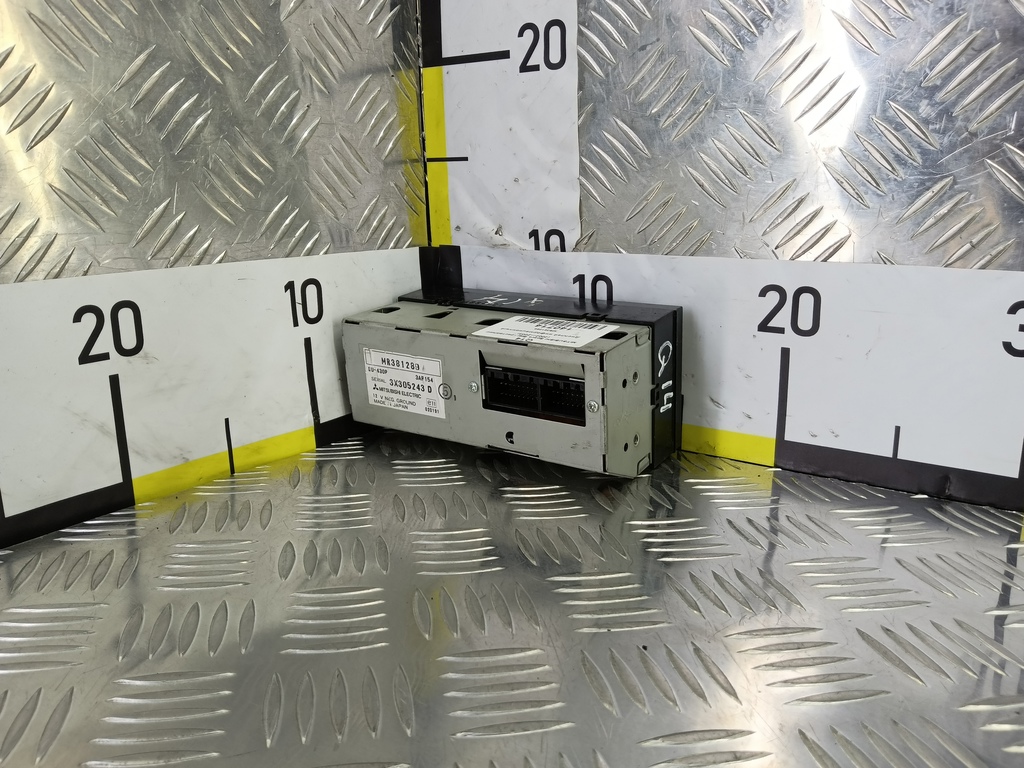 дисплей информационный MITSUBISHI Space Star  MR381289, 1320 рублей, Москва