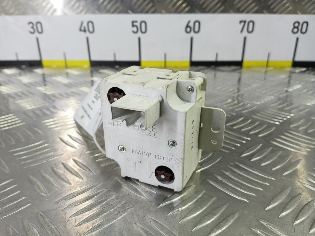 часы электронные MITSUBISHI OUTLANDER  MR979796, 980 рублей, Москва