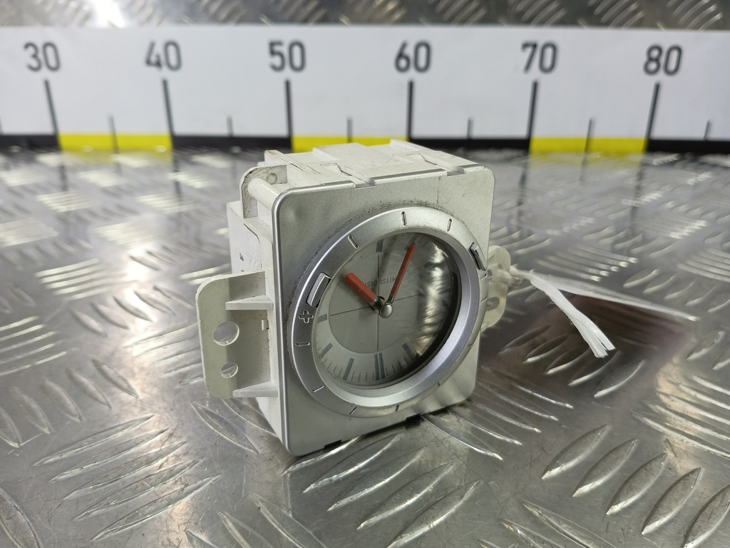 часы электронные MITSUBISHI OUTLANDER  MR979796, 980 рублей, Москва