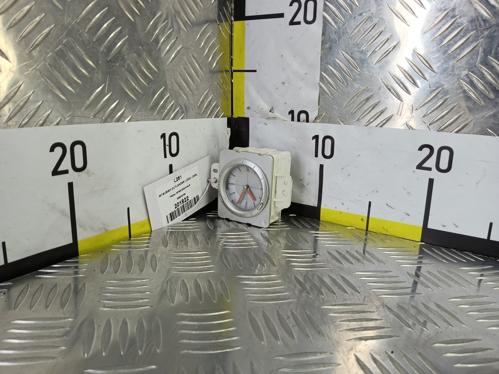 часы электронные MITSUBISHI OUTLANDER  MR979796, 980 рублей, Москва