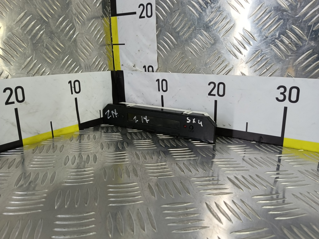 дисплей информационный SUZUKI SX4 1.6 MT (125 л.с.)Swift  III (2004—2011) Хетчбэк 3460079J01, 1550 рублей, Москва